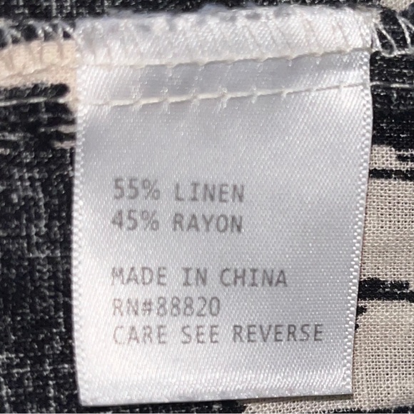 Christian Siriano‎ Boho Peasant Top Black Ivory Ikat Print Crochet Trim M - Picture 8 of 9